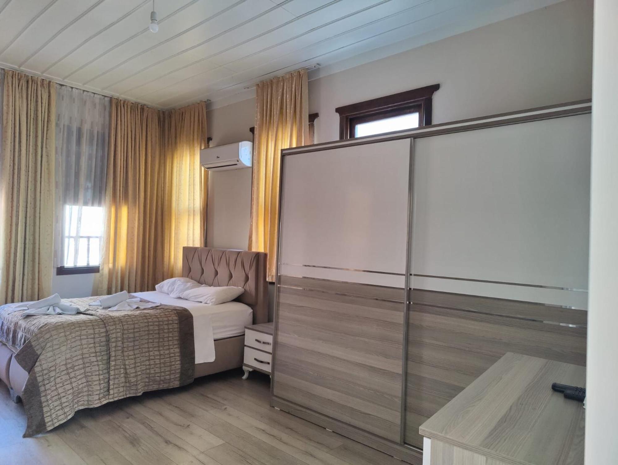 Antique House Hotel Antalya Buitenkant foto